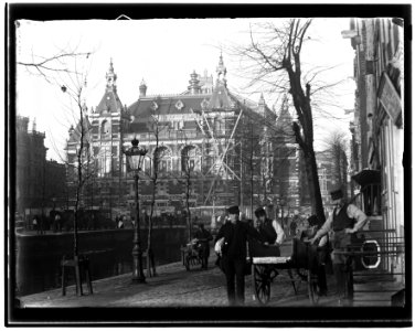 Lijnbaansgracht (tussen nrs) 247-261 (vlnr, rechts) Jacob Olie (max res)