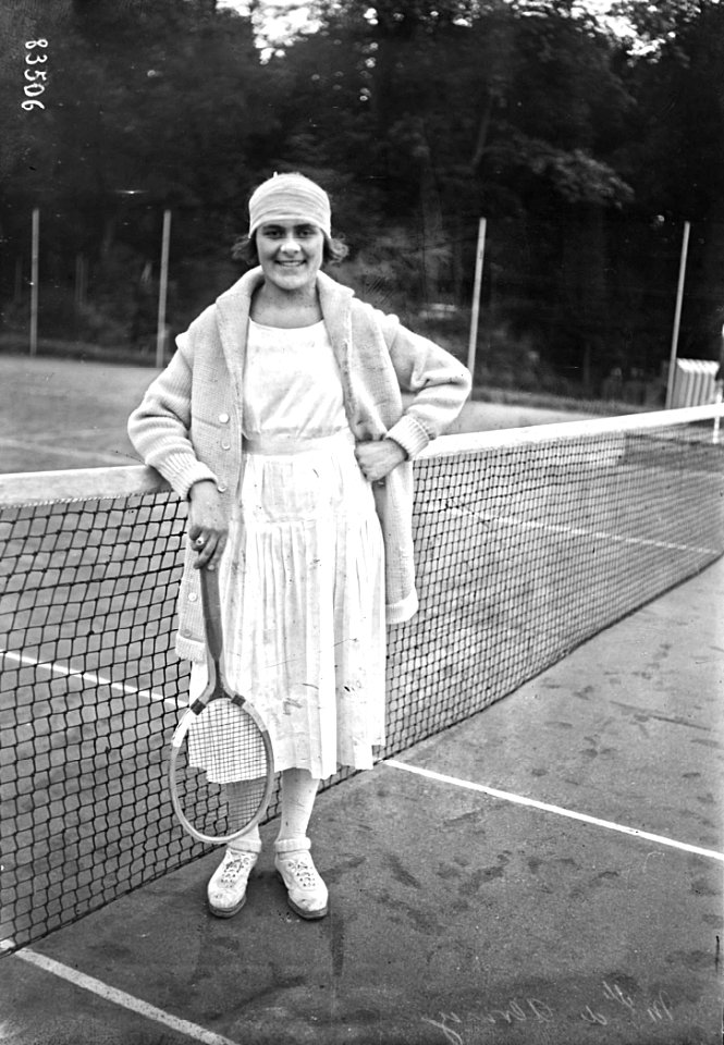 Lili de Alvarez 1923