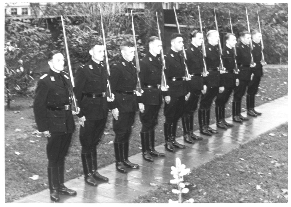 Lijfwacht Mussert - Fotodienst der NSB - NIOD - 78126