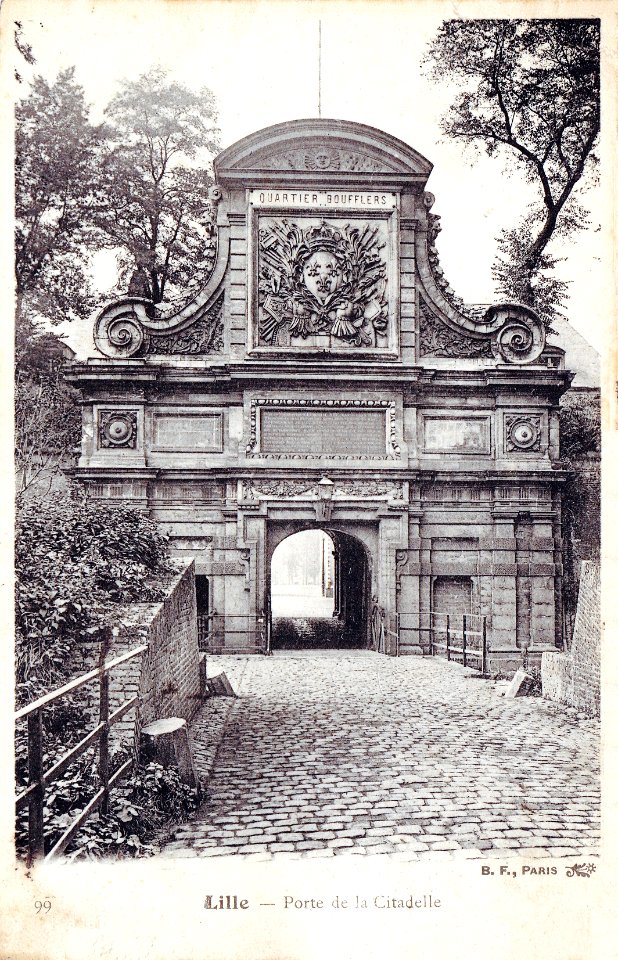 Lille. — Porte de la Citadelle