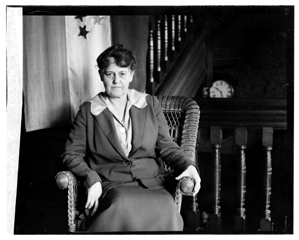 Lillian H. Kerr LCCN2016819918