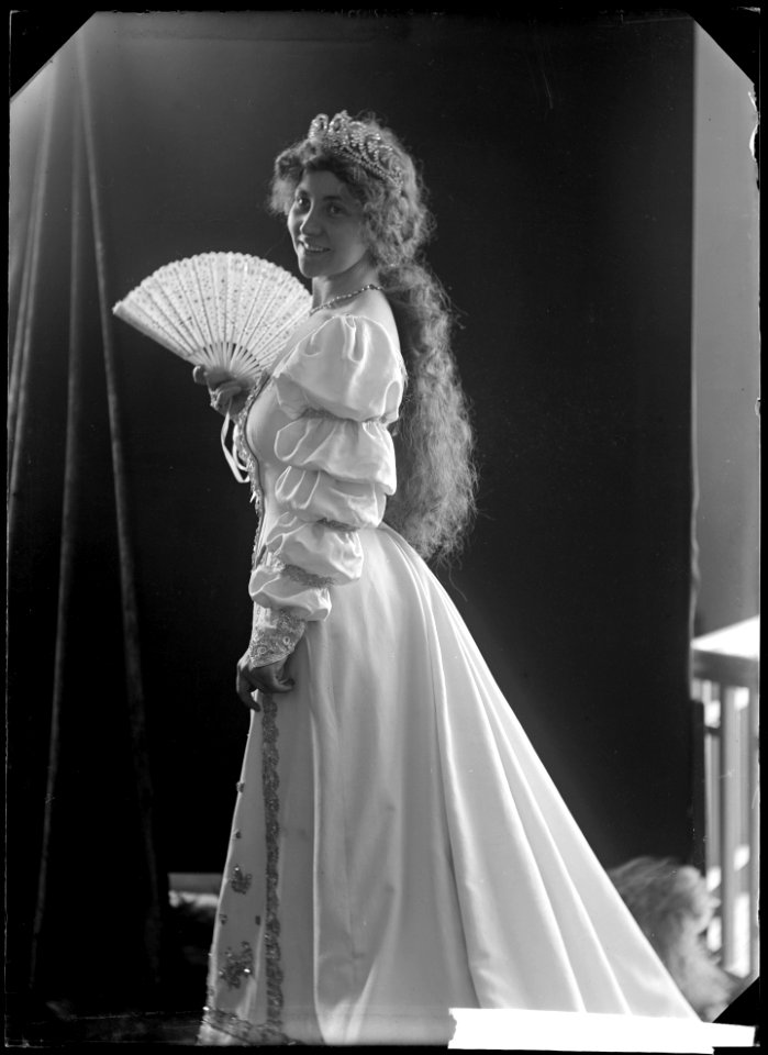 Lilly Walleni in Boccaccio at Östermalmsteatern 1904 - SMV - NV041