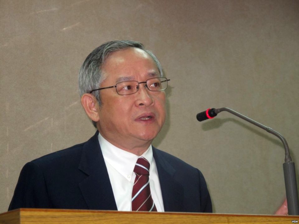 Lin Yu-fang from VOA (2)
