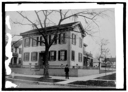 Lincoln House, Springfield, Ill. as it appeared in 1893, owned by state LCCN2016821234