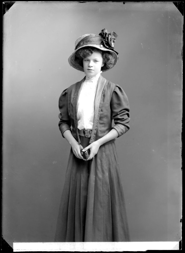 Lilly Gräber, porträtt - SMV - GG056