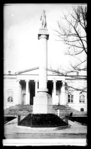 Lincoln Statue (...) House LOC npcc.00103