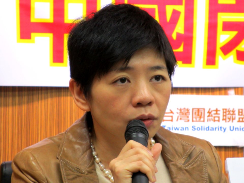 Lin Shih-chia from VOA (4)