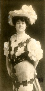 Lillian Raymond, opera singer (SAYRE 8265) photo