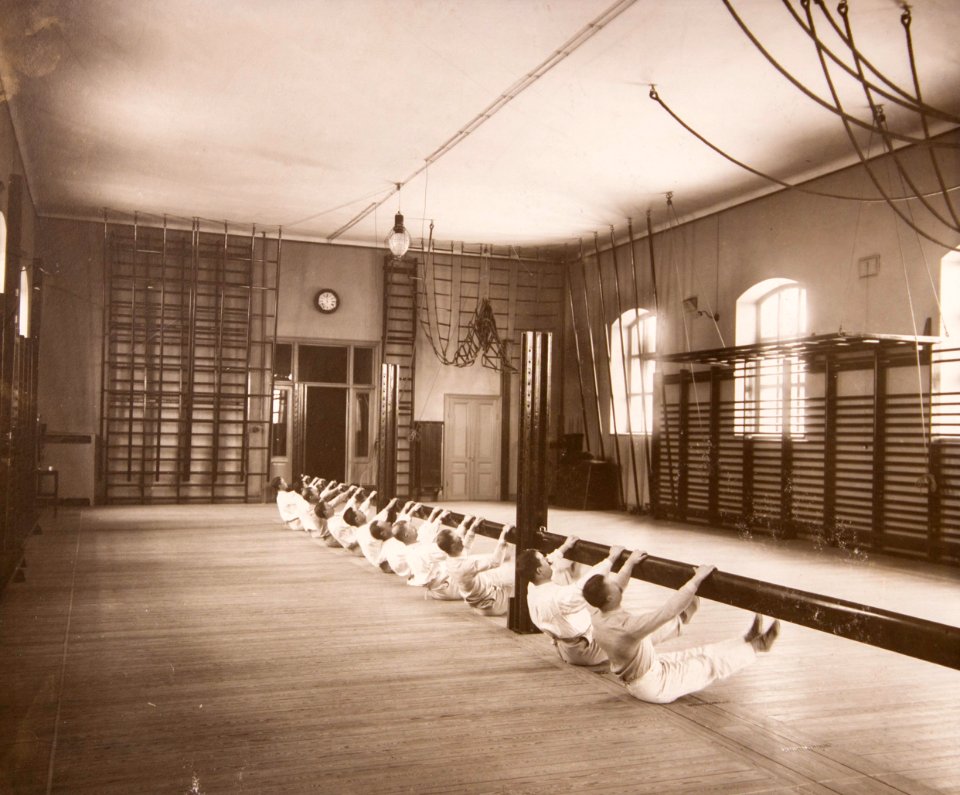Linggymnastik Gymnastiska Centralinstitutet Stockholm ca 1900, gih0014