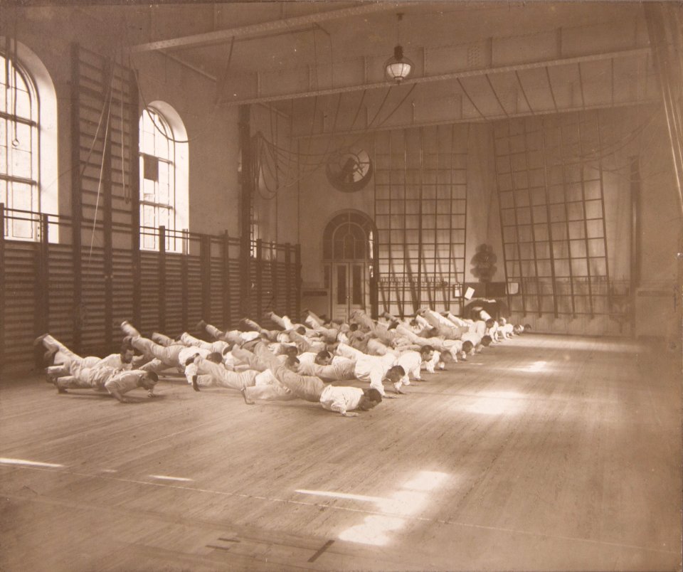 Linggymnastik Gymnastiska Centralinstitutet Stockholm ca 1900, gih0025