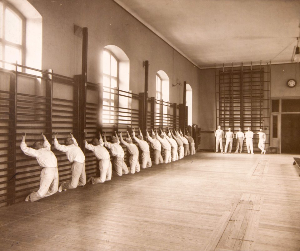 Linggymnastik Gymnastiska Centralinstitutet Stockholm ca 1900, gih0029