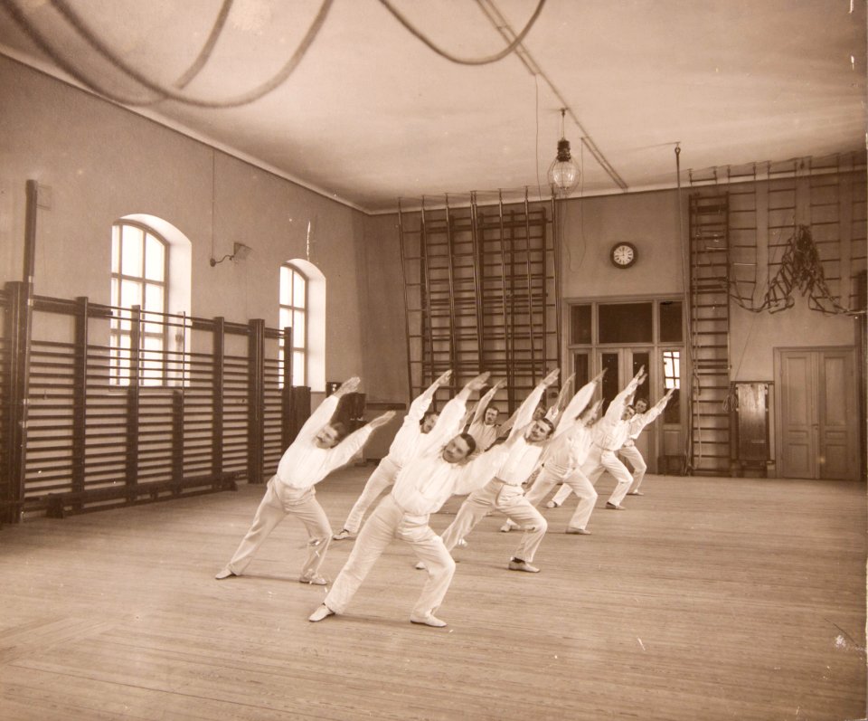 Linggymnastik Gymnastiska Centralinstitutet Stockholm ca 1900, gih0023