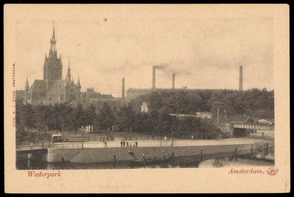 Links de ingang van het Westerpark met de Maria Magdalenakerk in de Spaarndammerstraat 7-9 photo