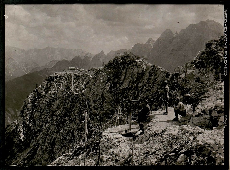 Linker Flügel am Schwarzenberg (BildID 15734711)