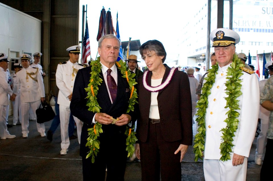 Linda Lingle, Tom Brokaw, and Gary Roughead