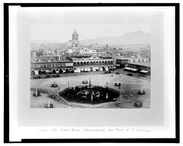 Lima. The public square, Municipality, and tower of St. Domingo LCCN2006679711