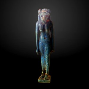 Lion goddess-E 22709-IMG 0598-gradient