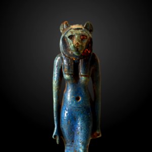 Lion goddess-E 22709-IMG 0599-gradient
