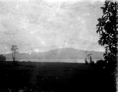 Lindoesjön. (Dålig plåt m. hål i.). Lindu, Sulawesi. Indonesien - SMVK - 022178