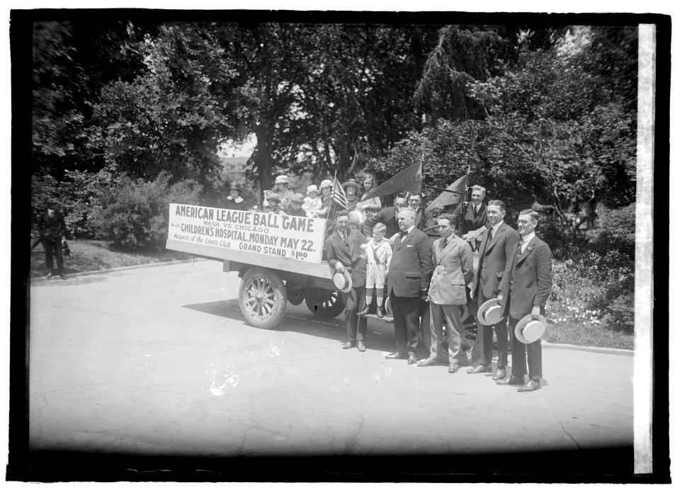 Lions Club group, 5-19-22 LCCN2016846356