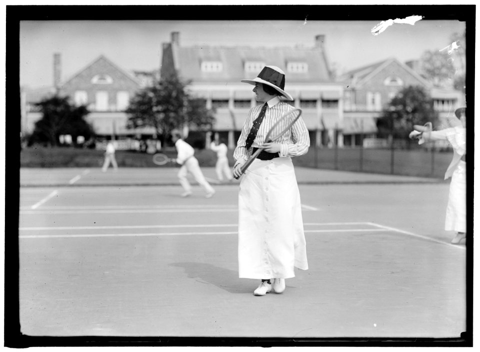 LIPPETT, MISS FRANCES. PLAYING IN TENNIS TOURNAMENT LCCN2016864600