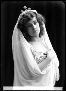 Lisa Holm in Dockféen at Kungliga Operan 1909 - SMV - GH154