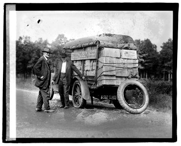 Liquor rade (i.e., raid), (10-4-22) LOC npcc.07115