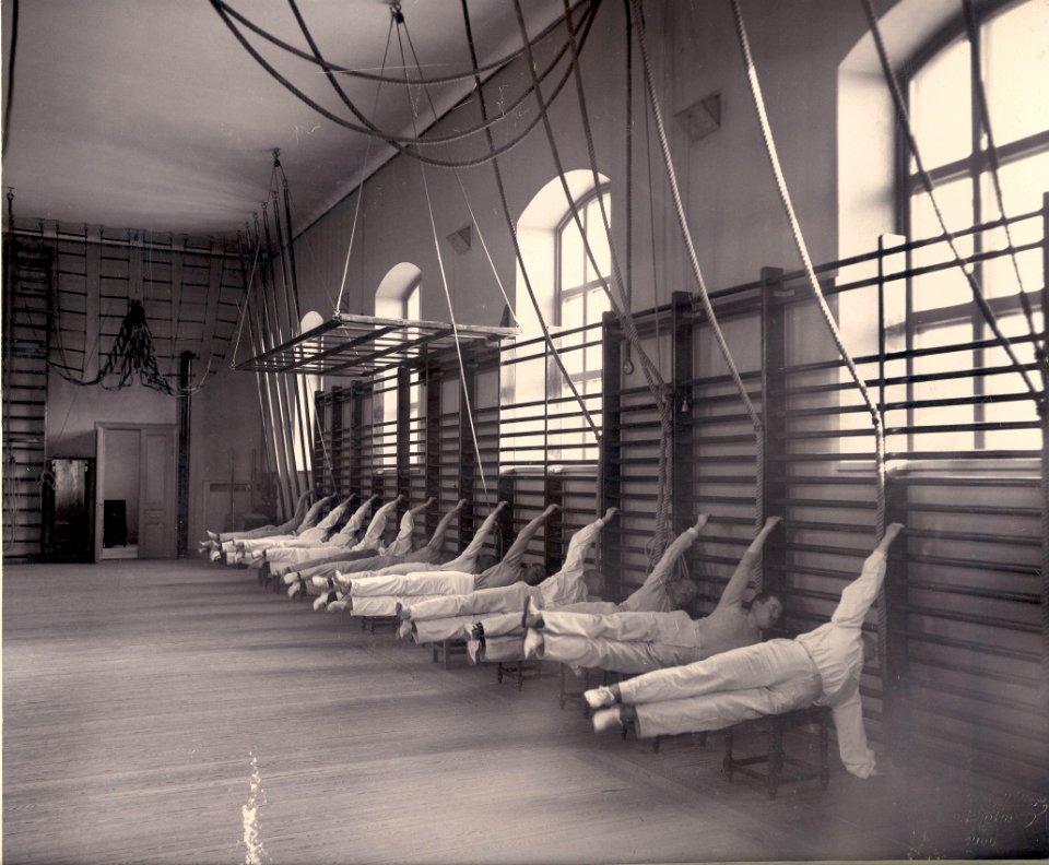 Linggymnastik Gymnastiska Centralinstitutet Stockholm ca 1900, gih001