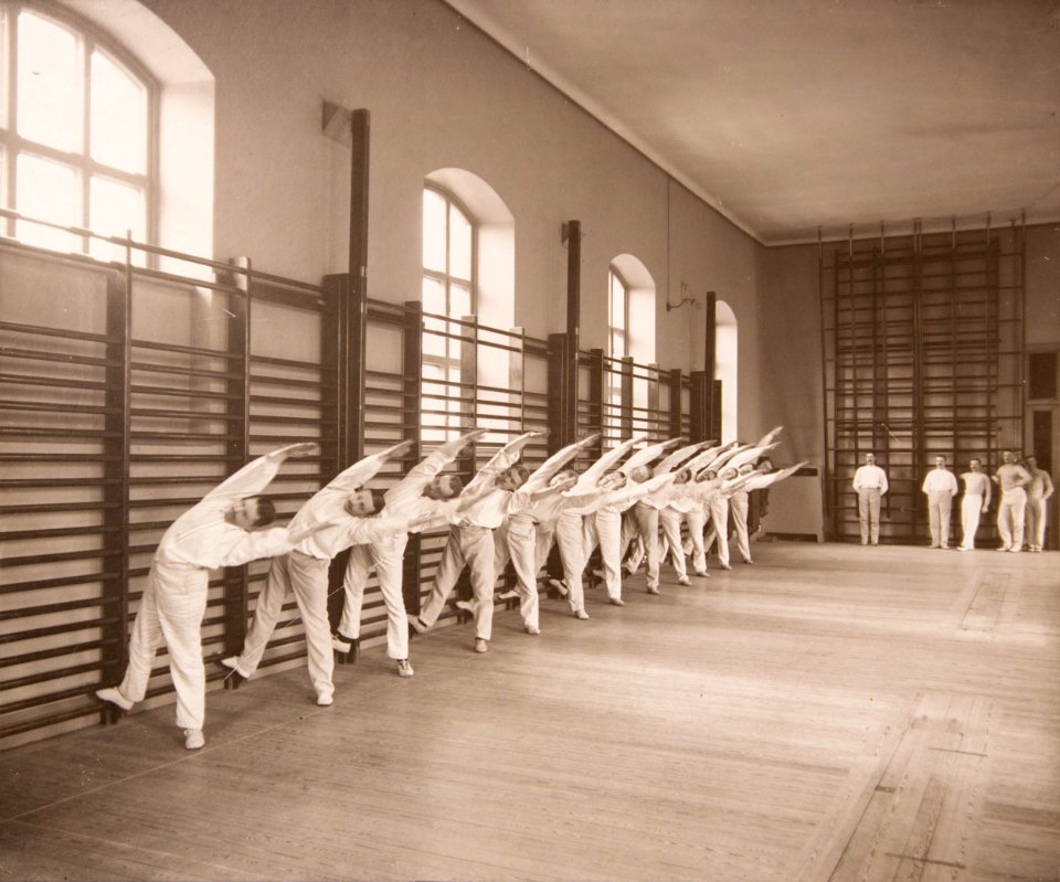 Linggymnastik Gymnastiska Centralinstitutet Stockholm ca 1900, gih0017