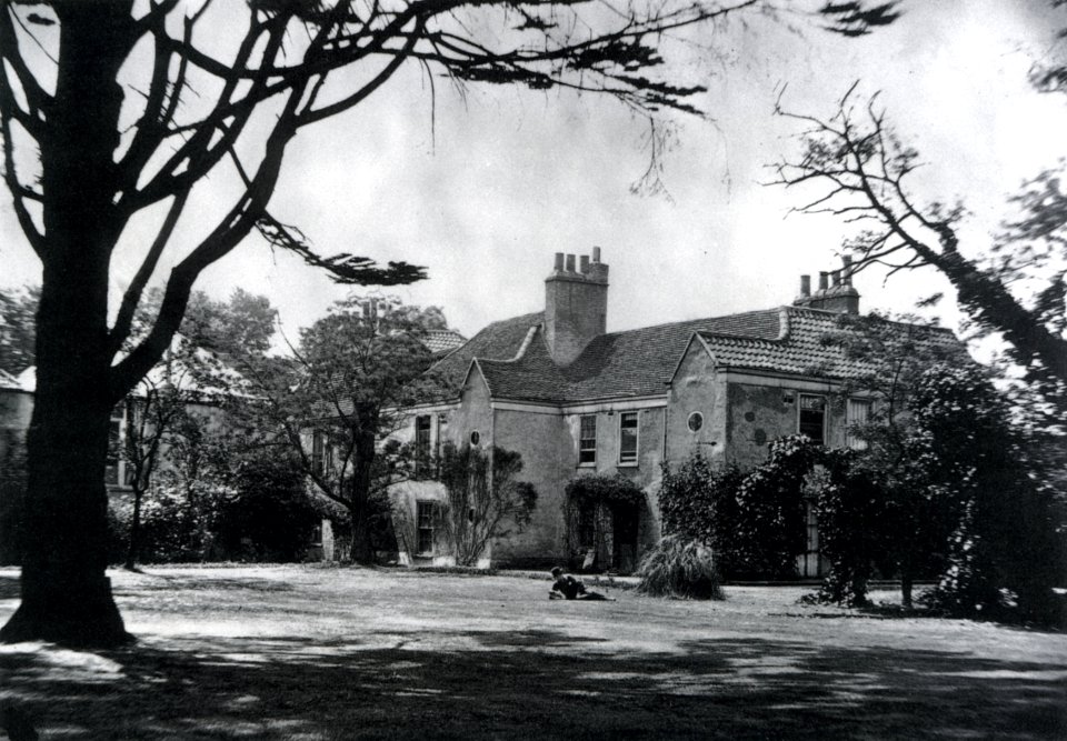 Little Holland House