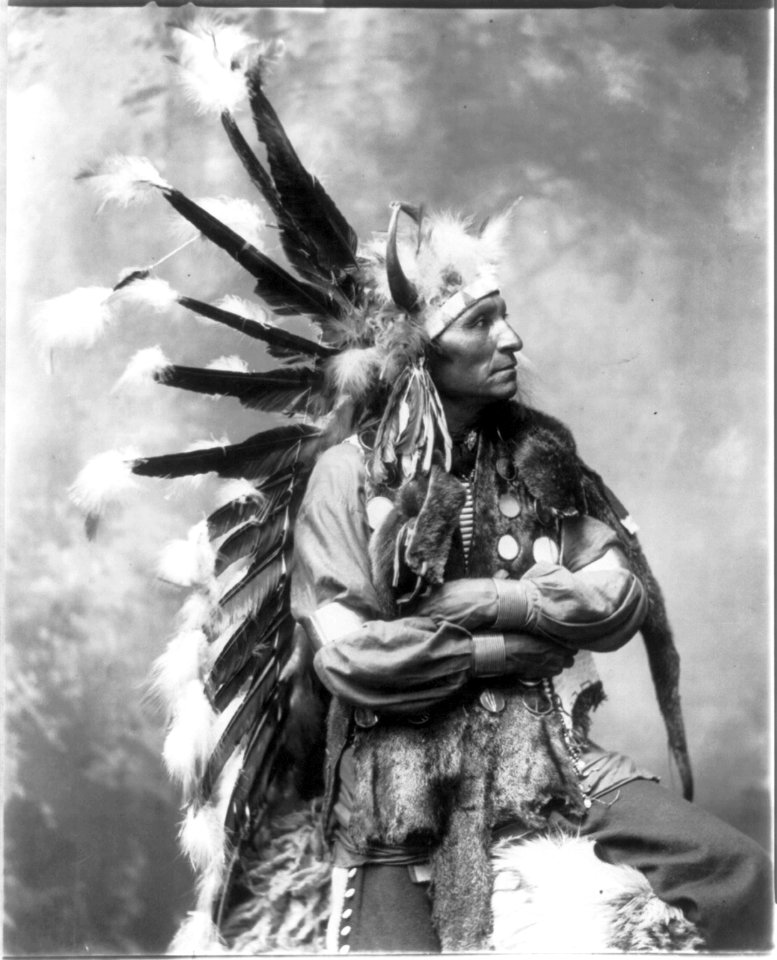 Little Horse, Og Sioux, three-quarter length portrait, facing right LCCN2006679006