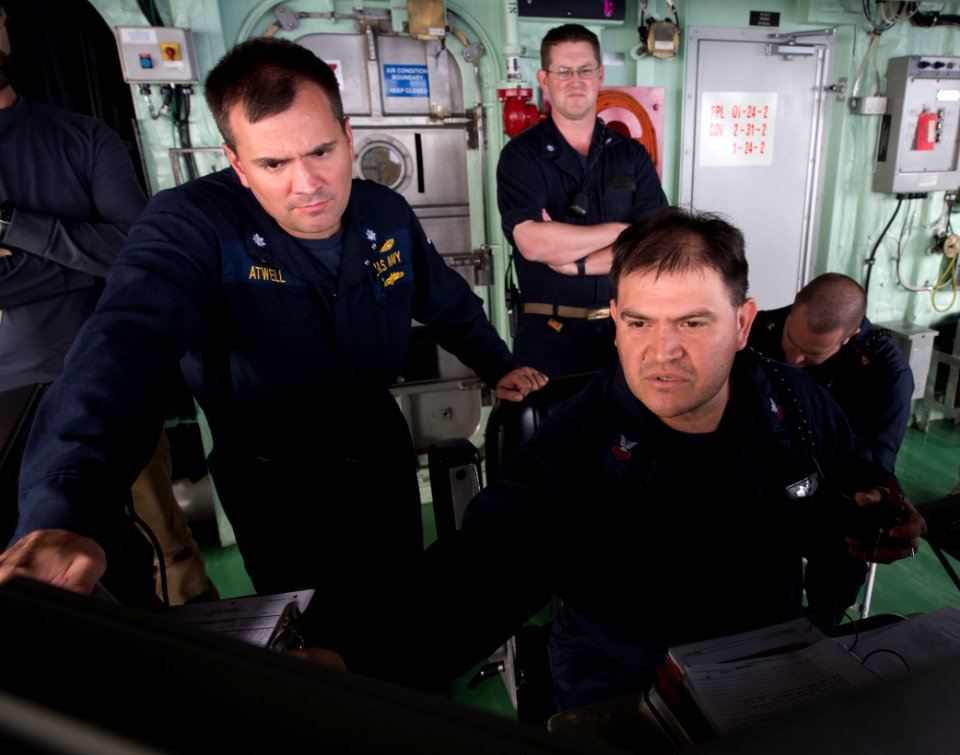 Littoral Combat Ship USS Fort Worth (LCS 3) 151216-N-DC018-029