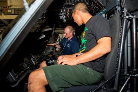 Littoral Combat Ship USS Fort Worth (LCS-3) 141212-N-DC018-044