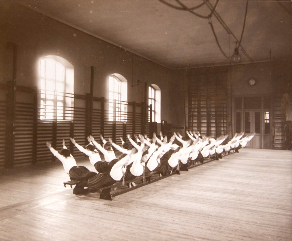 Linggymnastik Gymnastiska Centralinstitutet Stockholm ca 1900 0102