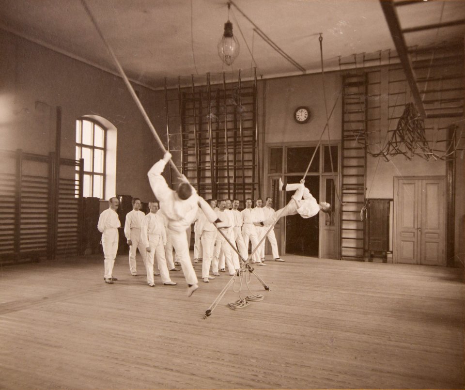 Linggymnastik Gymnastiska Centralinstitutet Stockholm ca 1900, gih0022