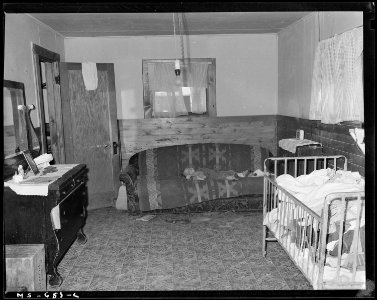 Living room in home of Ben Baker, miner, living in company housing project. Union Pacific Coal Company, Reliance... - NARA - 540553