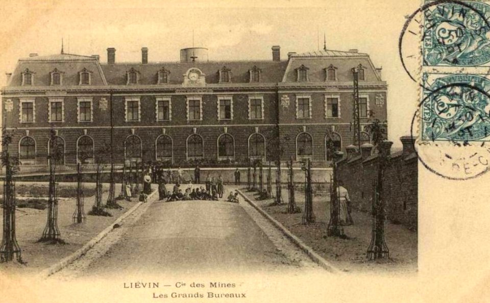 Liévin - Grands bureaux des mines de Liévin (C)