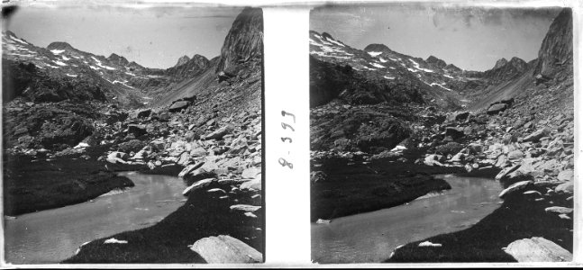 Llac de la Renclusa o de Paderna i capçalera del torrent d'Alba