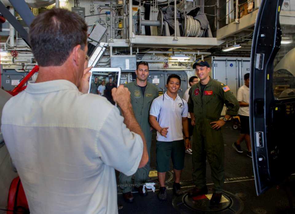 Littoral Combat Ship USS Fort Worth (LCS-3) 141212-N-DC018-031