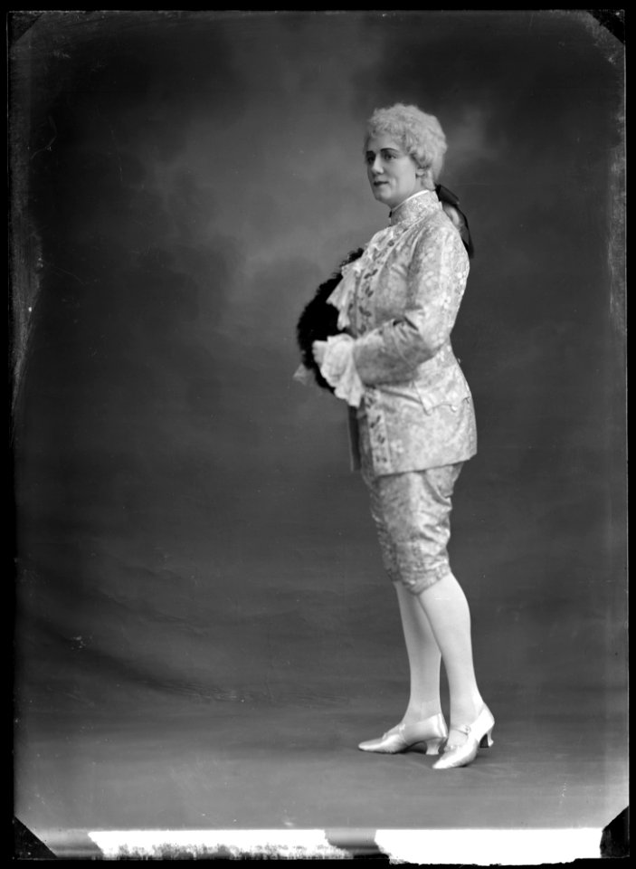 Liva Järnefelt in Figaros bröllop at Kungliga Operan 1914 - SMV - GJ054