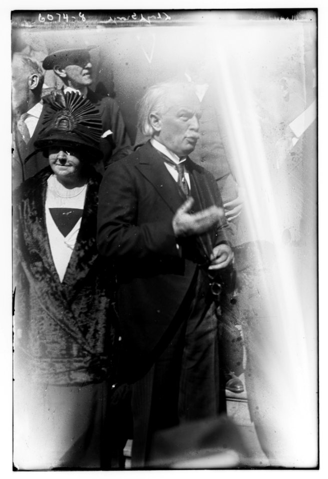 Lloyd George and wife LCCN2014716581