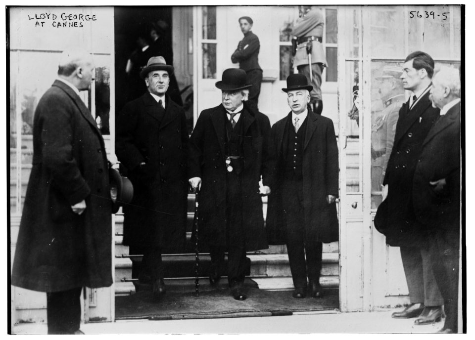 Lloyd George at Cannes LCCN2014713810