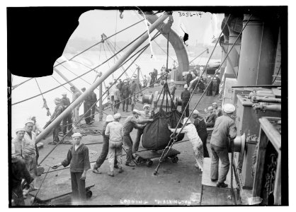 Loading WASHINGTON LCCN2014696008