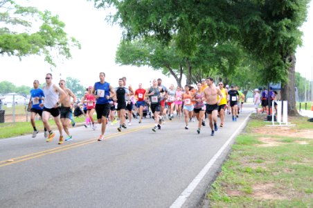 Local 10-miler prepares runners for D.C. event (7825060966)