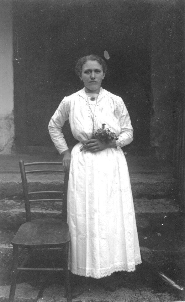 Ljudska noša, krojena po meščanskem vzoru