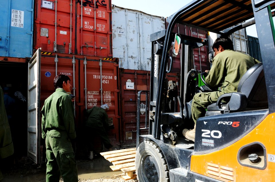 Local Afghan contractors inventory various gear (5092962278)