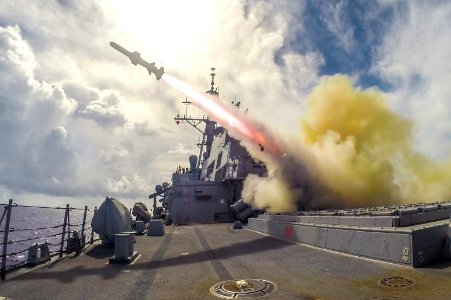 Live-fire drill aboard USS Fitzgerald 150812-N-XM324-025
