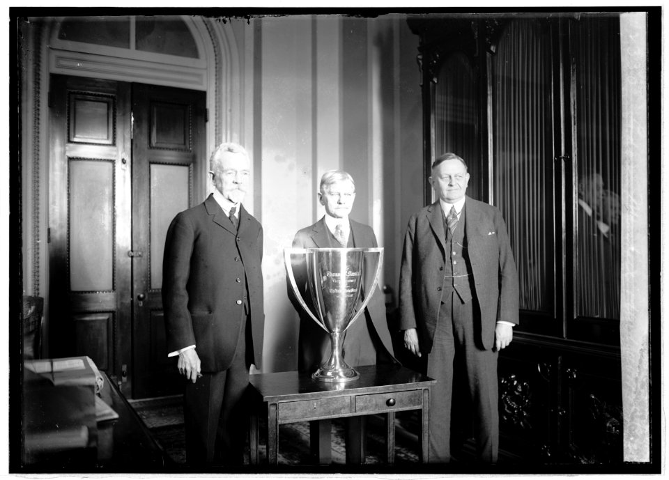 Lodge Marshall & Underwood, 2-20-21 LCCN2016844969