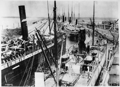 Loaded transports moving out into Tampa Bay., ca. 1898 - NARA - 531129