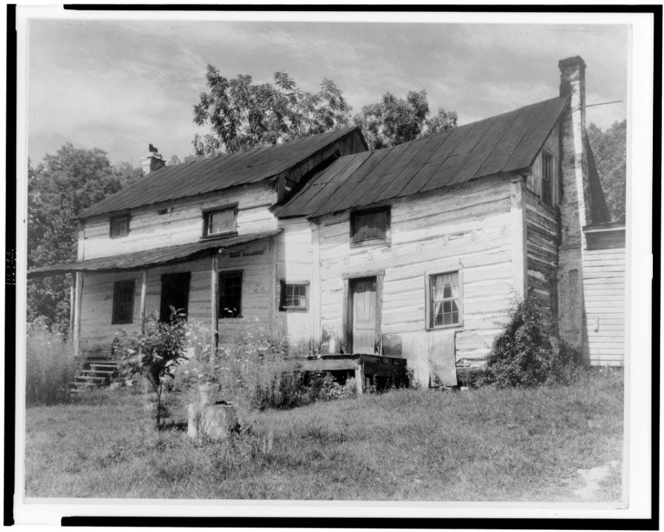 Log farmhouse, Roanoke County, Virginia LCCN96505728